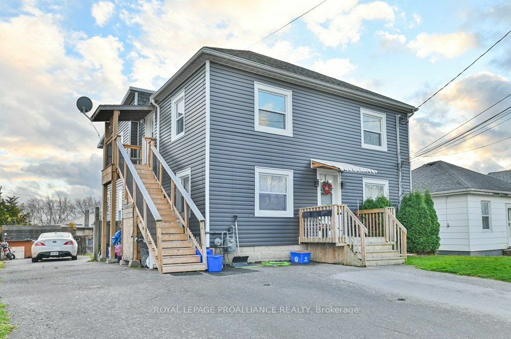 Property Photo:  65 John St  ON K8V 1J8 