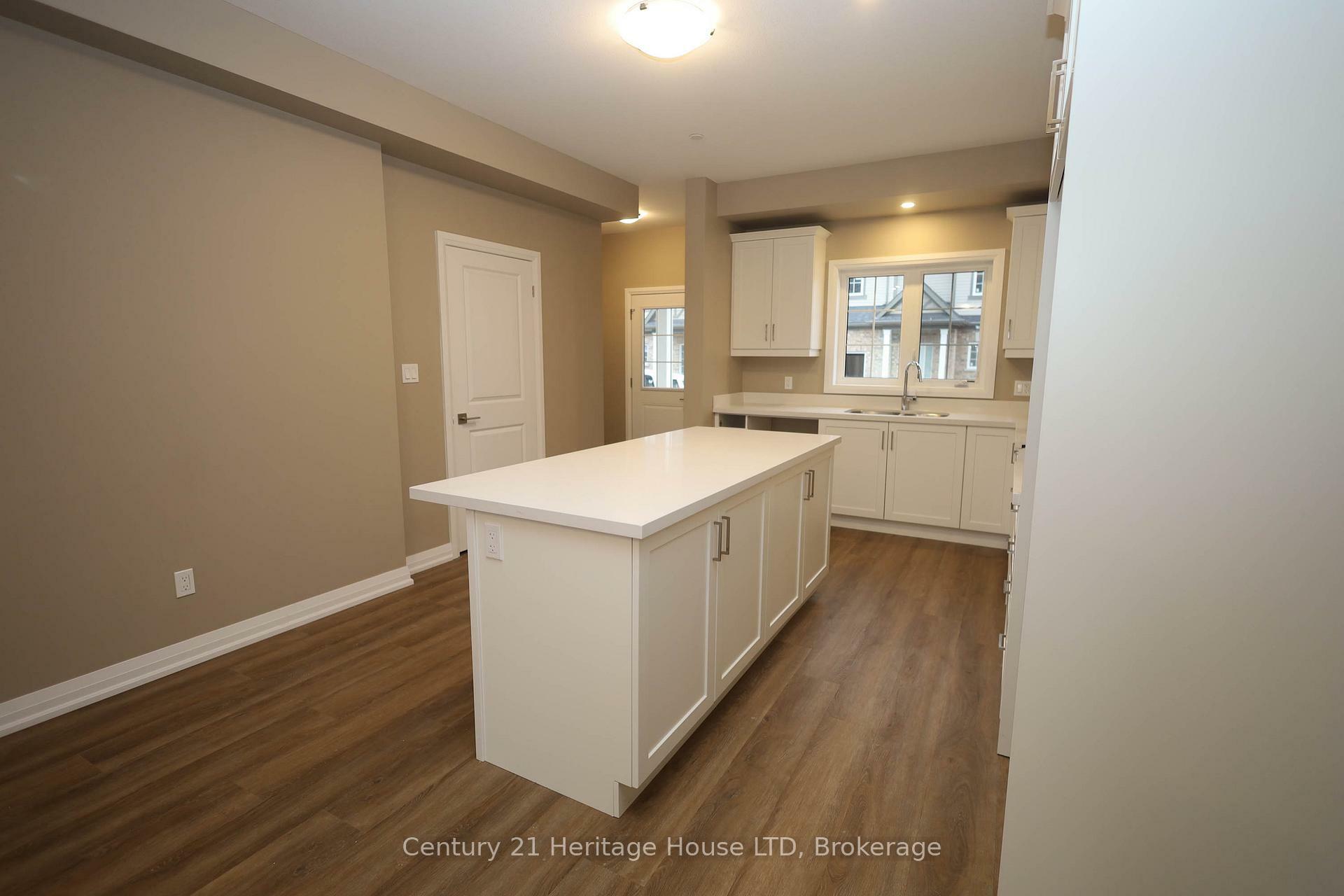 Property Photo: 397 Garrison Rd 15 ON L2A 1N1