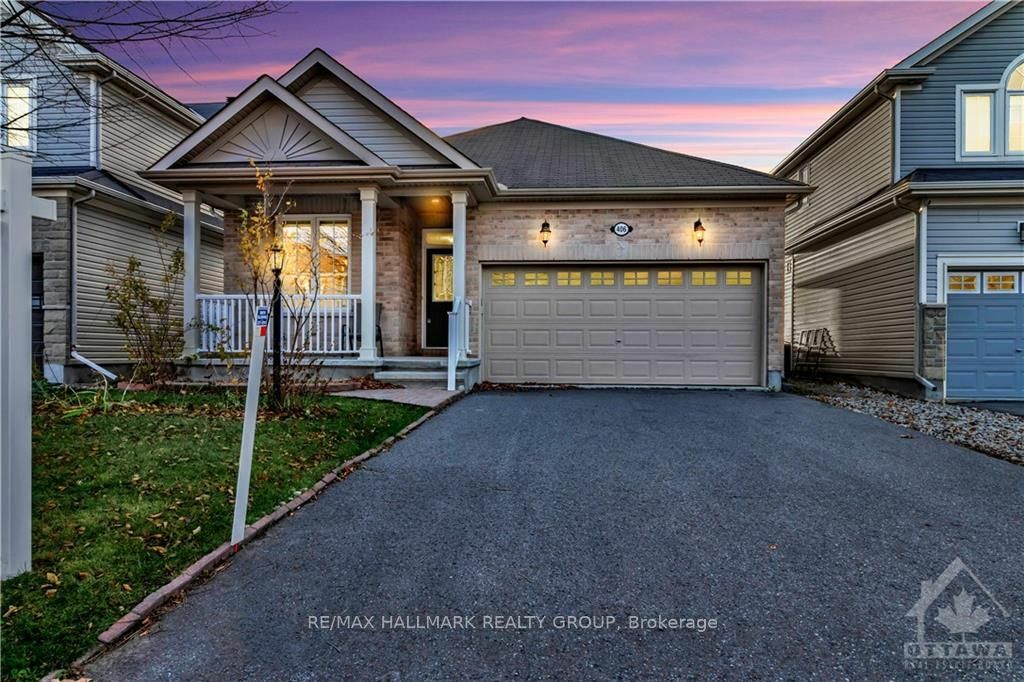 406 Blackleaf Dr  Barrhaven ON K2J 5S5 photo