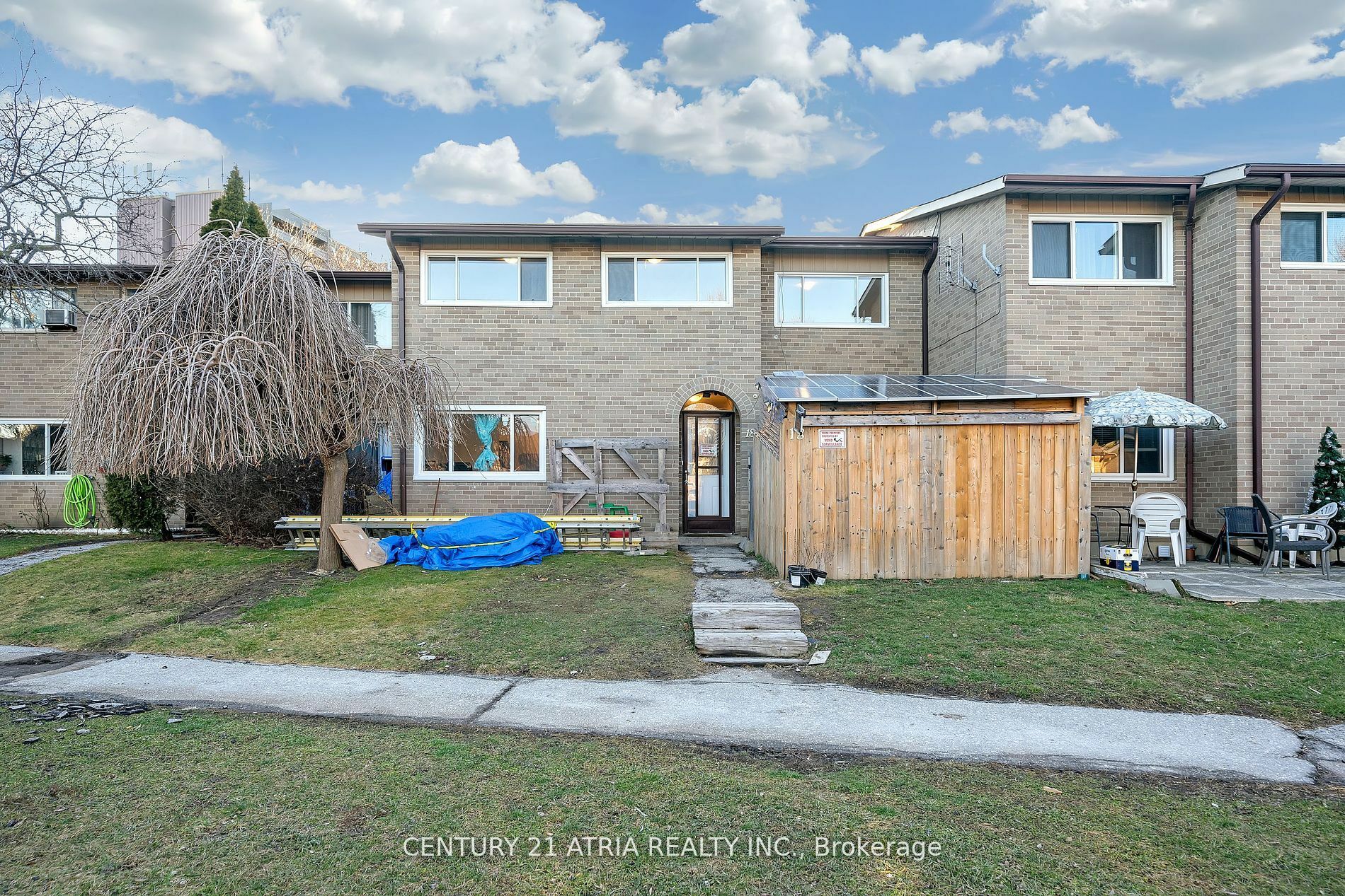 Photo de la propriété:  73 Driftwood Ave 18  ON M3N 2M7 