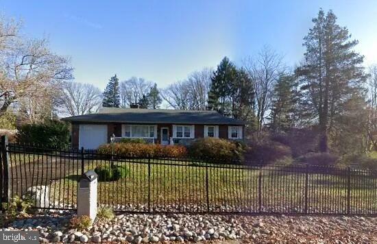 Property Photo:  800 Parkridge Drive  PA 19063 