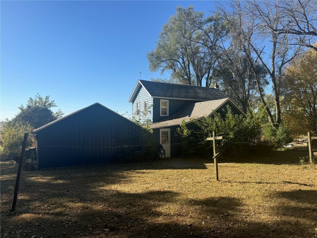 Property Photo:  2057 280th Street  IA 52361 