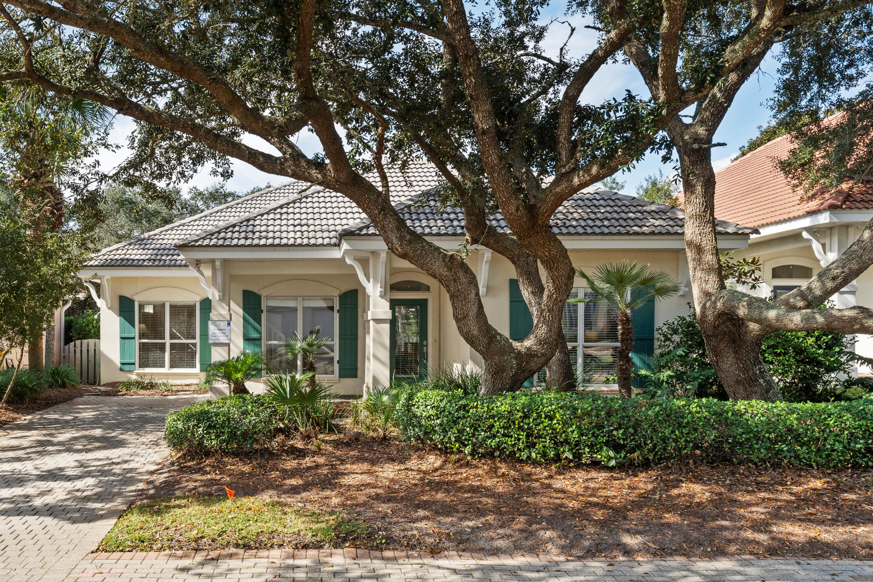 Property Photo: 92 Cayman Cove FL 32541