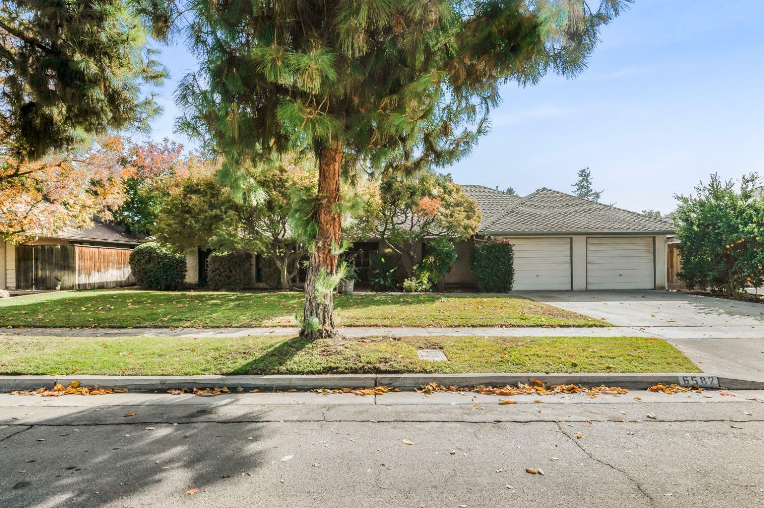 Property Photo:  6582 N Haslam Avenue  CA 93711 