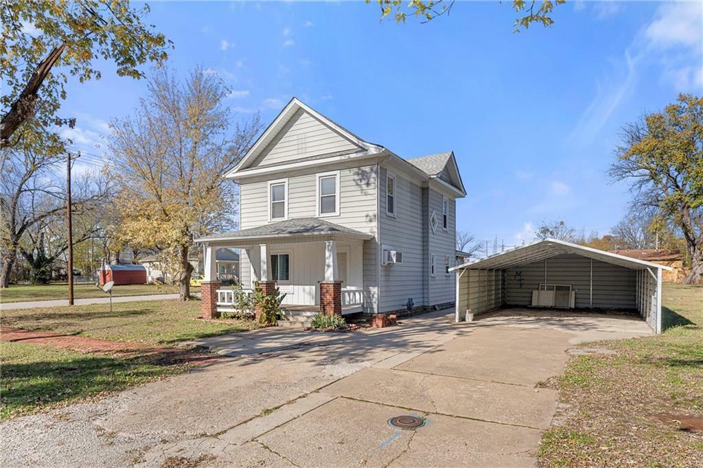 Property Photo:  402 E 9th Street  KS 67337 