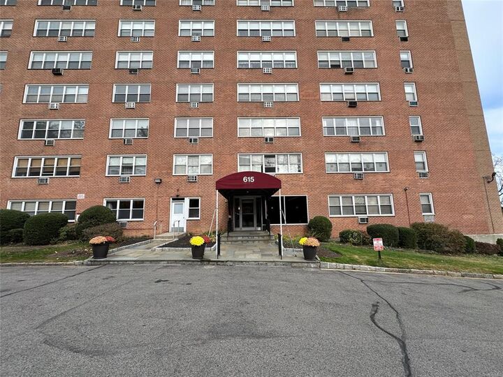 Property Photo:  615 Palmer Road 102  NY 10701 