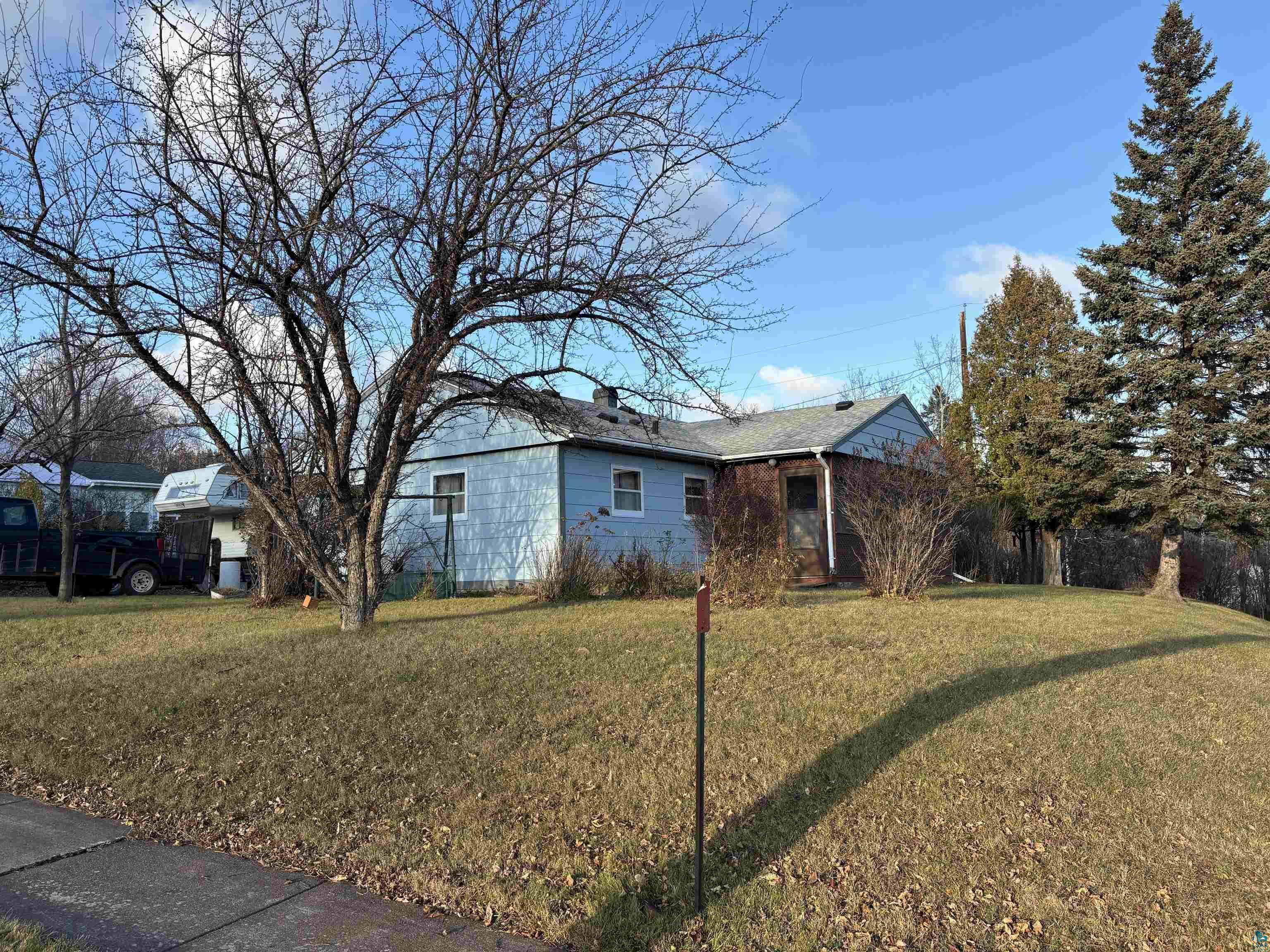 Property Photo:  82 Banks Blvd  MN 55614 