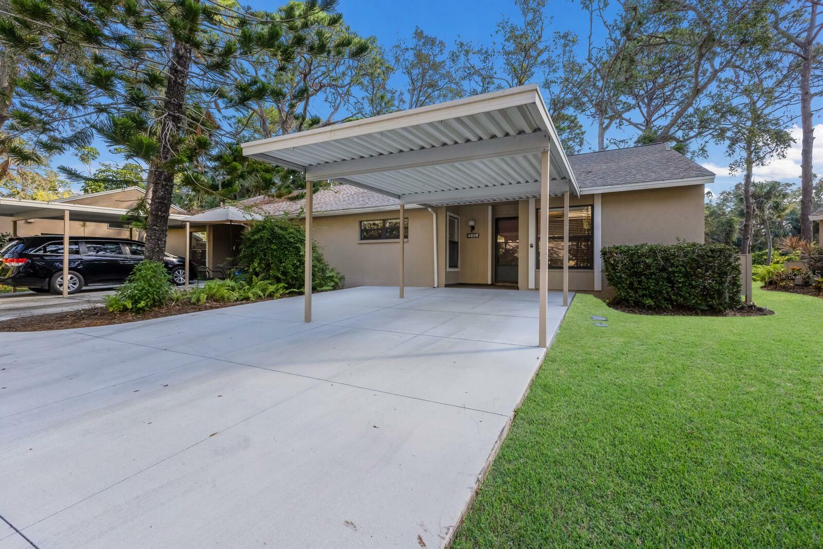 Property Photo:  4859 Village Gardens Drive 184  FL 34234 