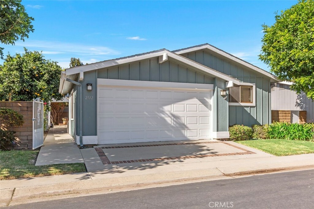 2512 View Lake 159  Santa Ana CA 92705 photo