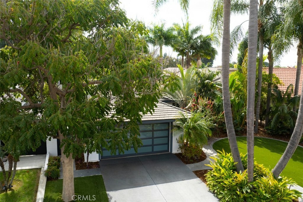 Property Photo:  3230 E Elm Street  CA 92823 