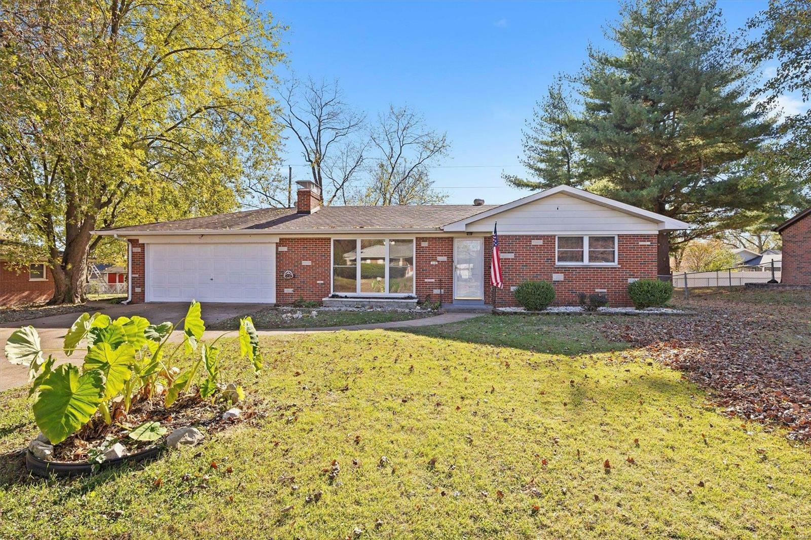 Property Photo:  110 Elizabeth Drive  IL 62226 