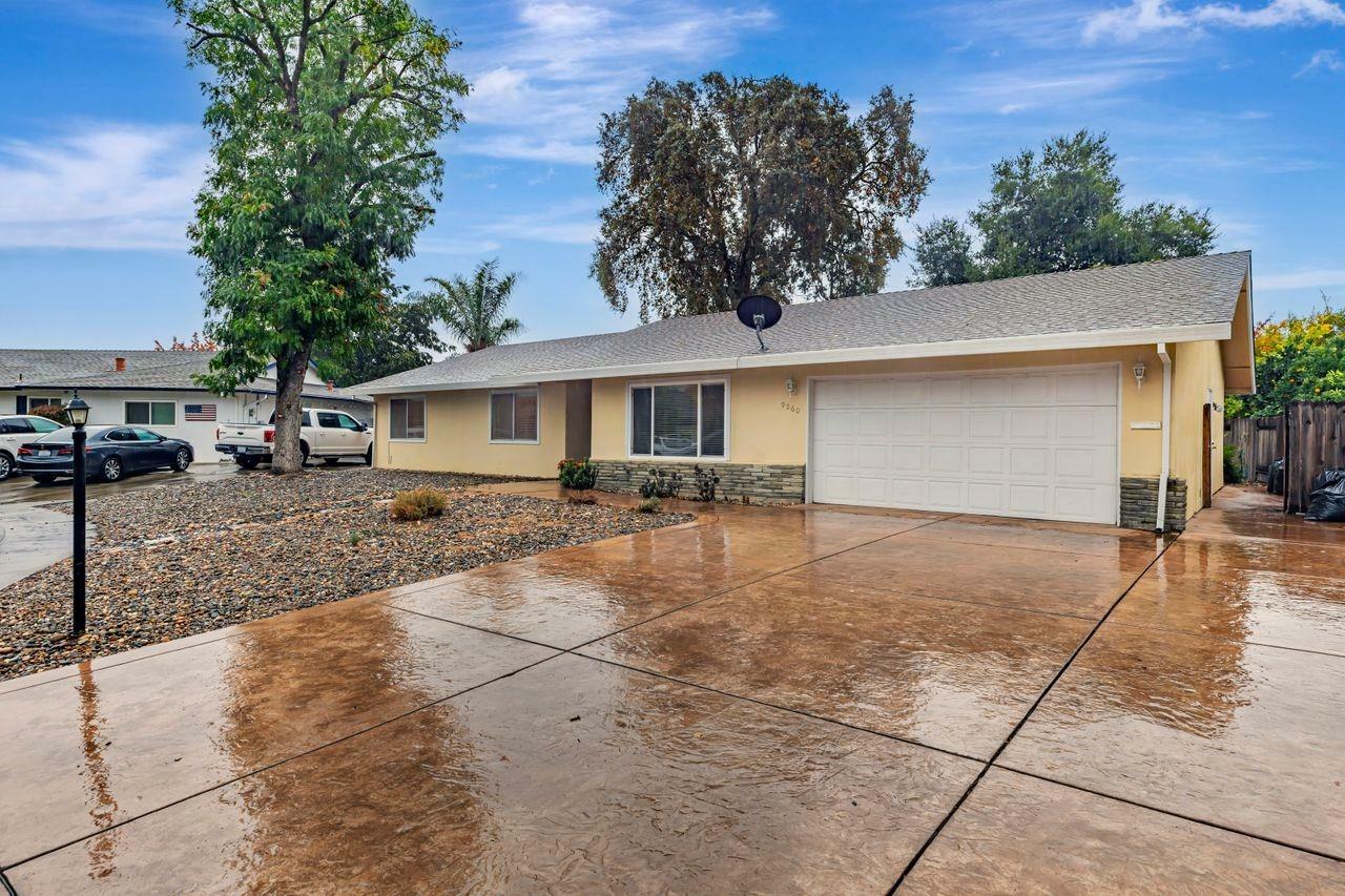 Property Photo:  9060 El Oro Plaza Drive  CA 95624 