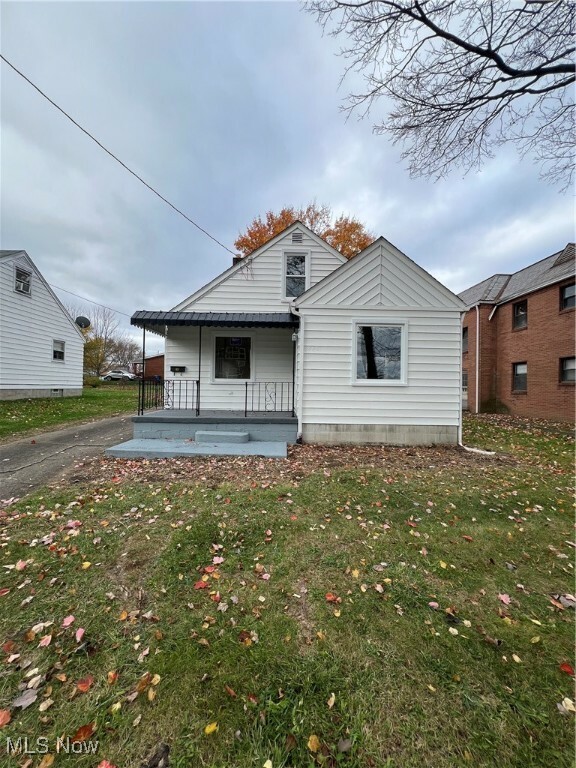 803 5th Street  Struthers OH 44471 photo