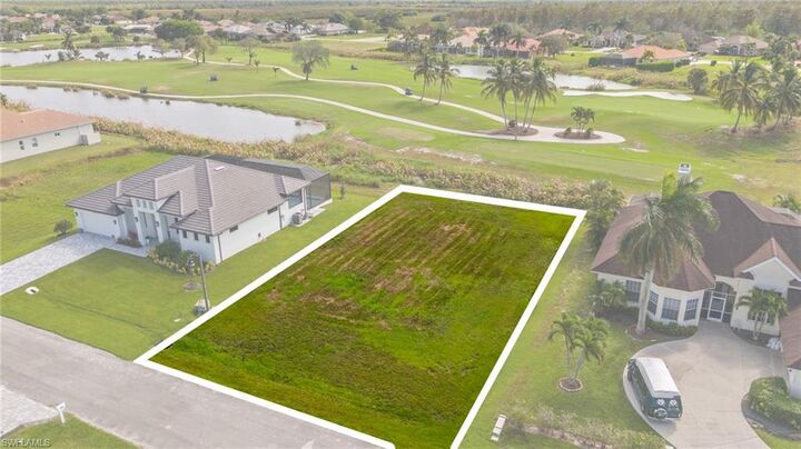 Property Photo:  18012 Greenwood Dr  FL 34114 