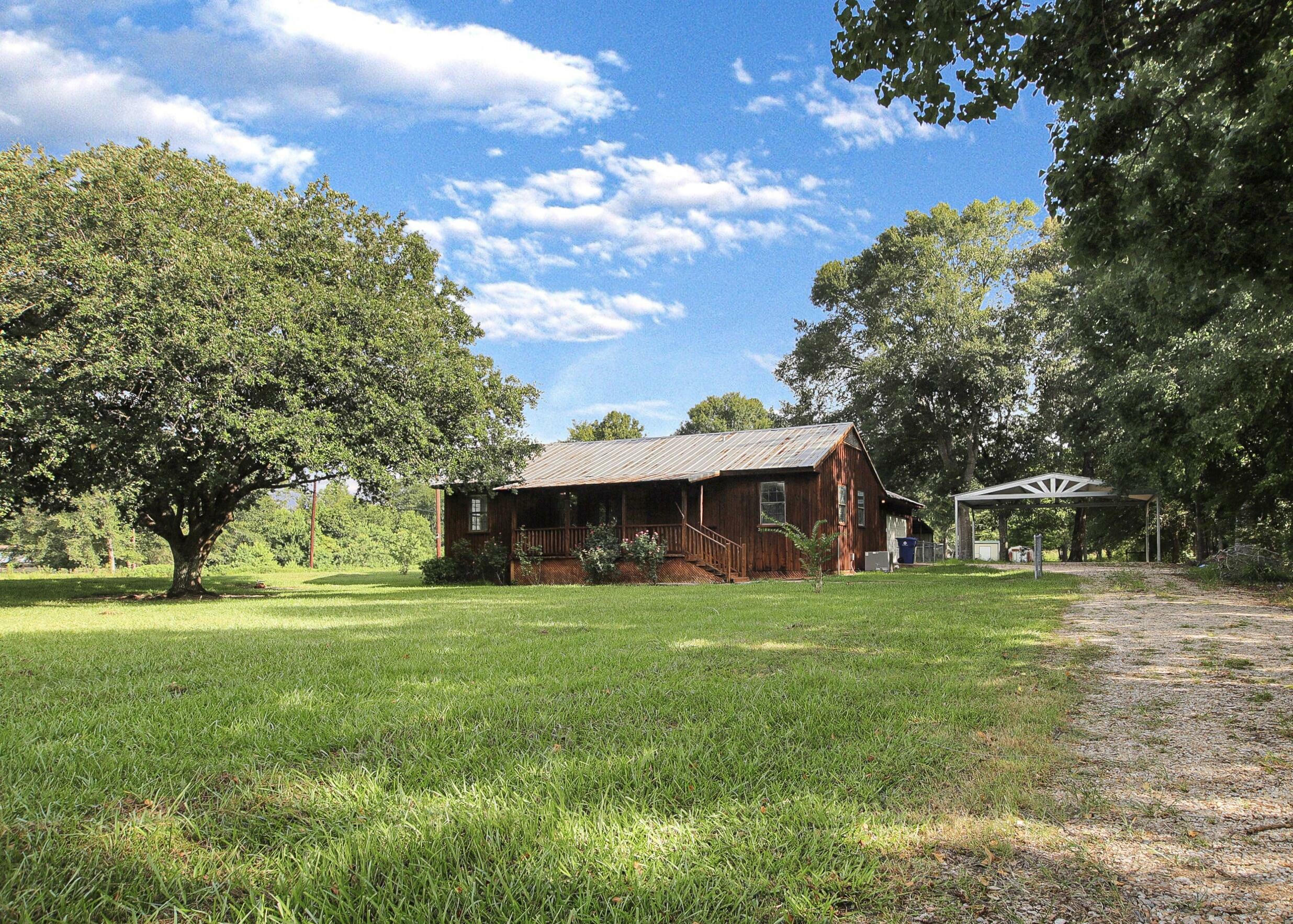 Property Photo:  2416 Bailey Rd  LA 71446 