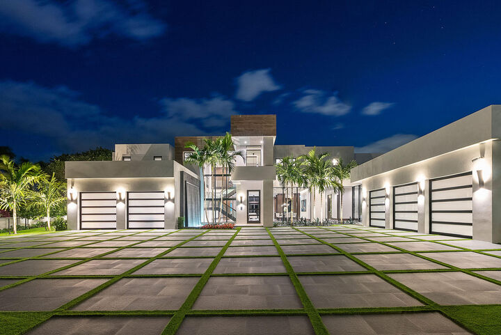 Property Photo:  298 W Key Palm Road  FL 33432