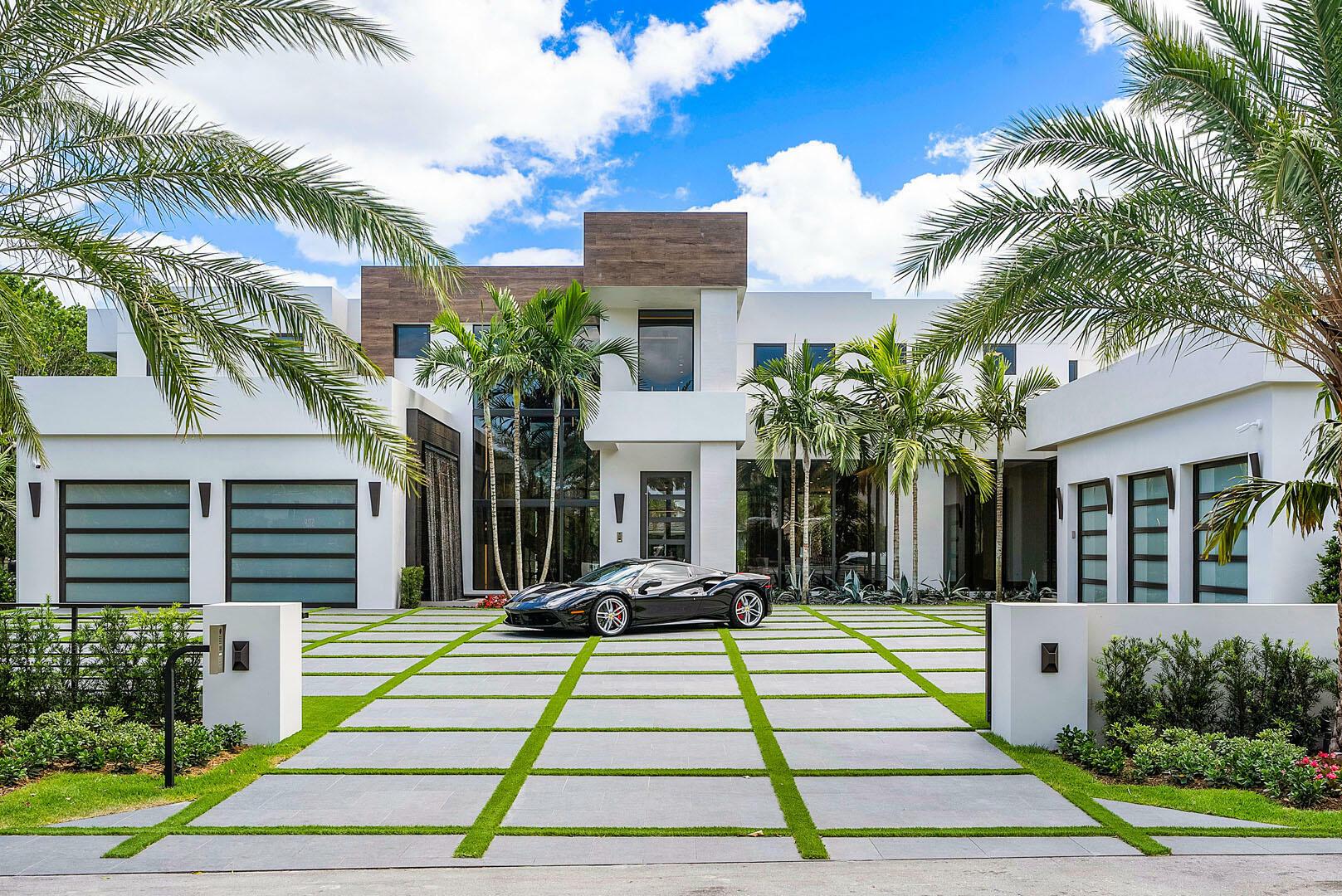 Property Photo: 298 W Key Palm Road FL 33432