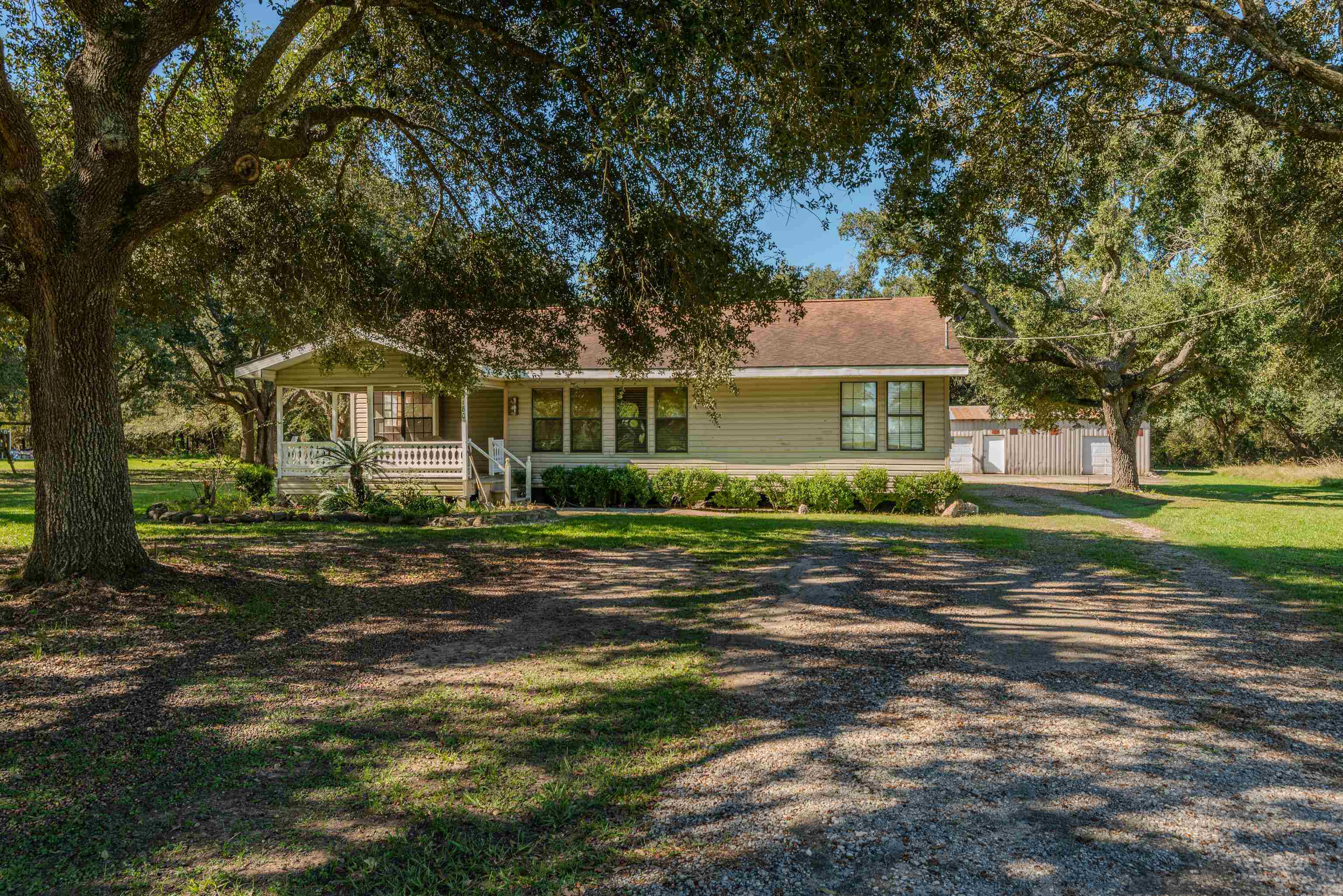 Property Photo:  13180 Craigen Rd  TX 77705 