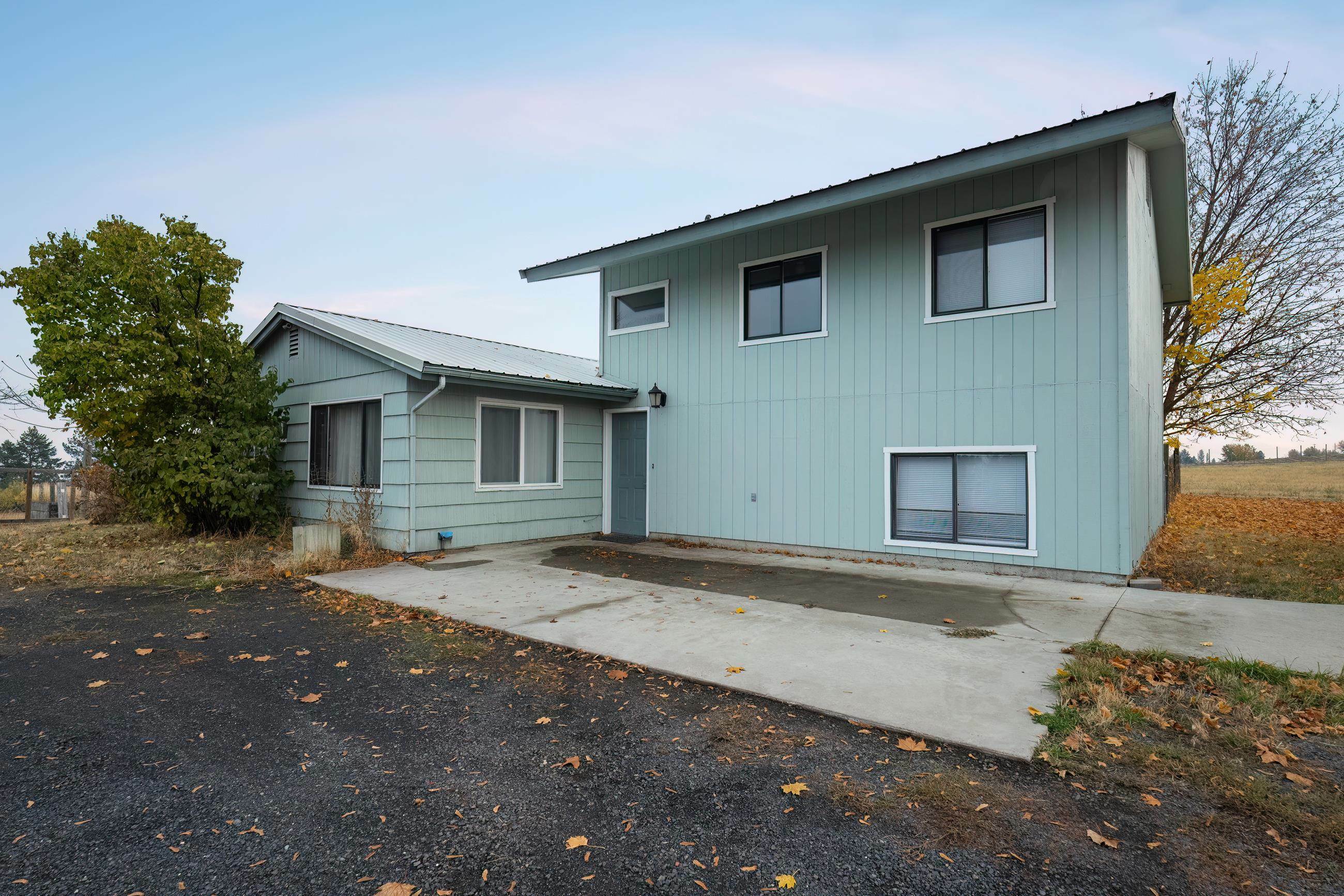 Property Photo:  16403 N Sands Rd  WA 99021 