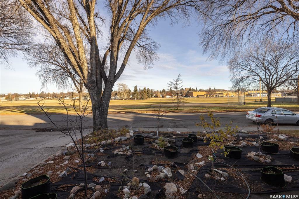 Property Photo:  505 O Avenue N  SK S7L 2V4 