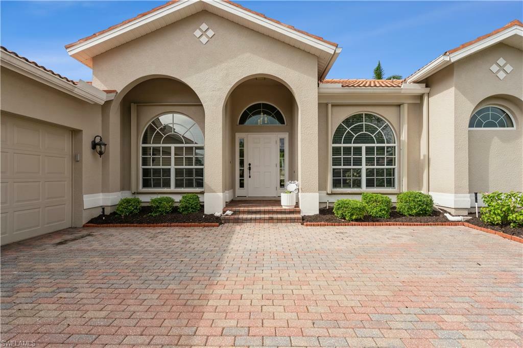 Property Photo:  16016 Cutters Ct  FL 33908 