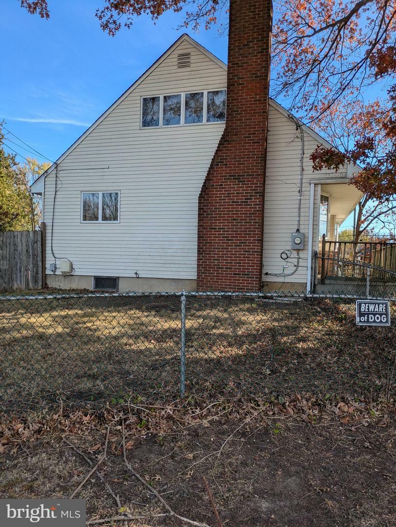 Property Photo:  9 Aster Road  NJ 08690 