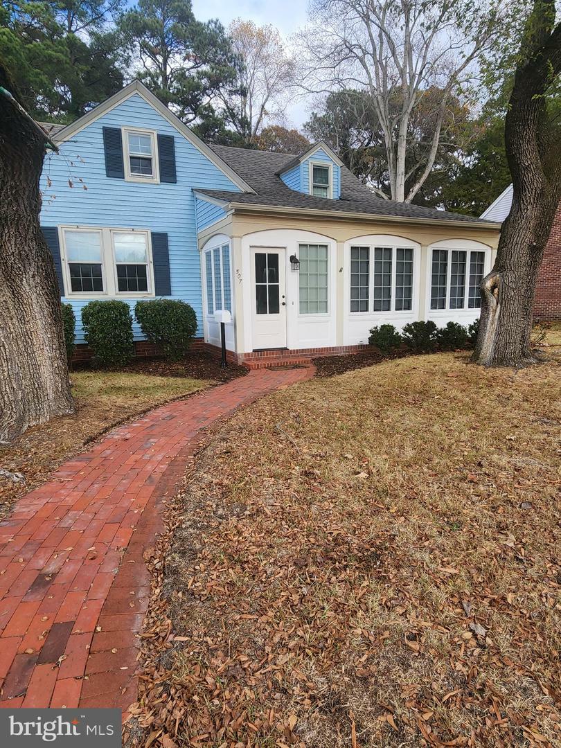 Property Photo:  507 Pinehurst Avenue  MD 21801 