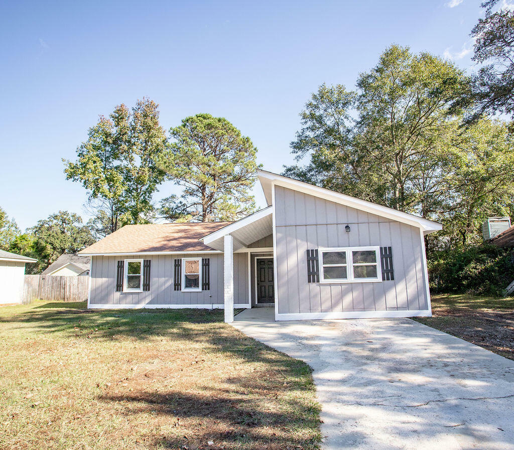 Property Photo:  780 Corral Drive  SC 29414 