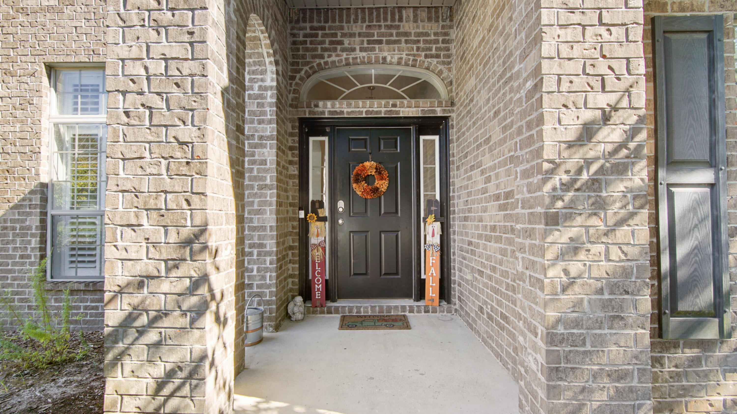 Property Photo: 446 Mango Lane FL 32439