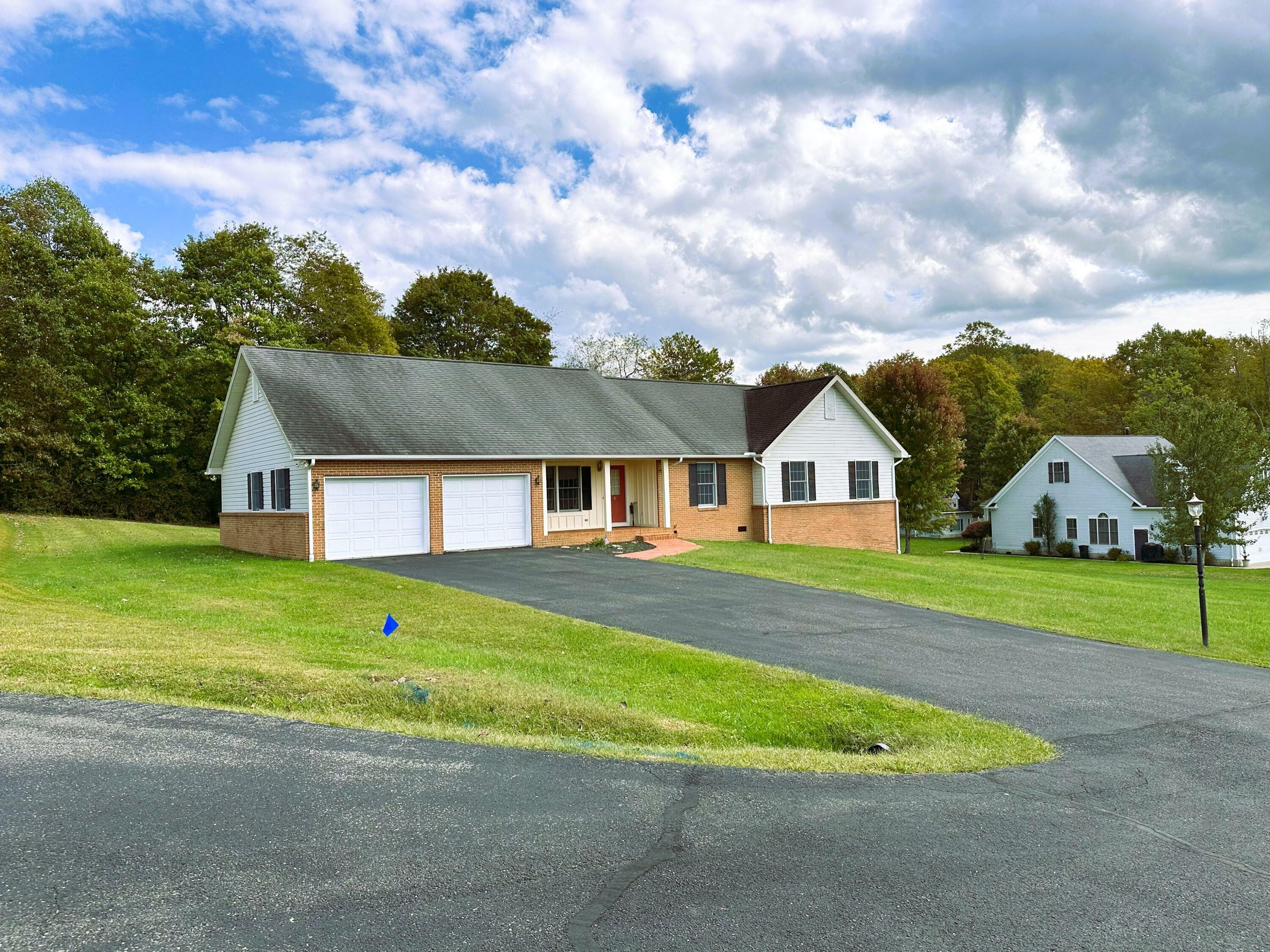 Property Photo:  352 Heritage Farms Dr  WV 26651 