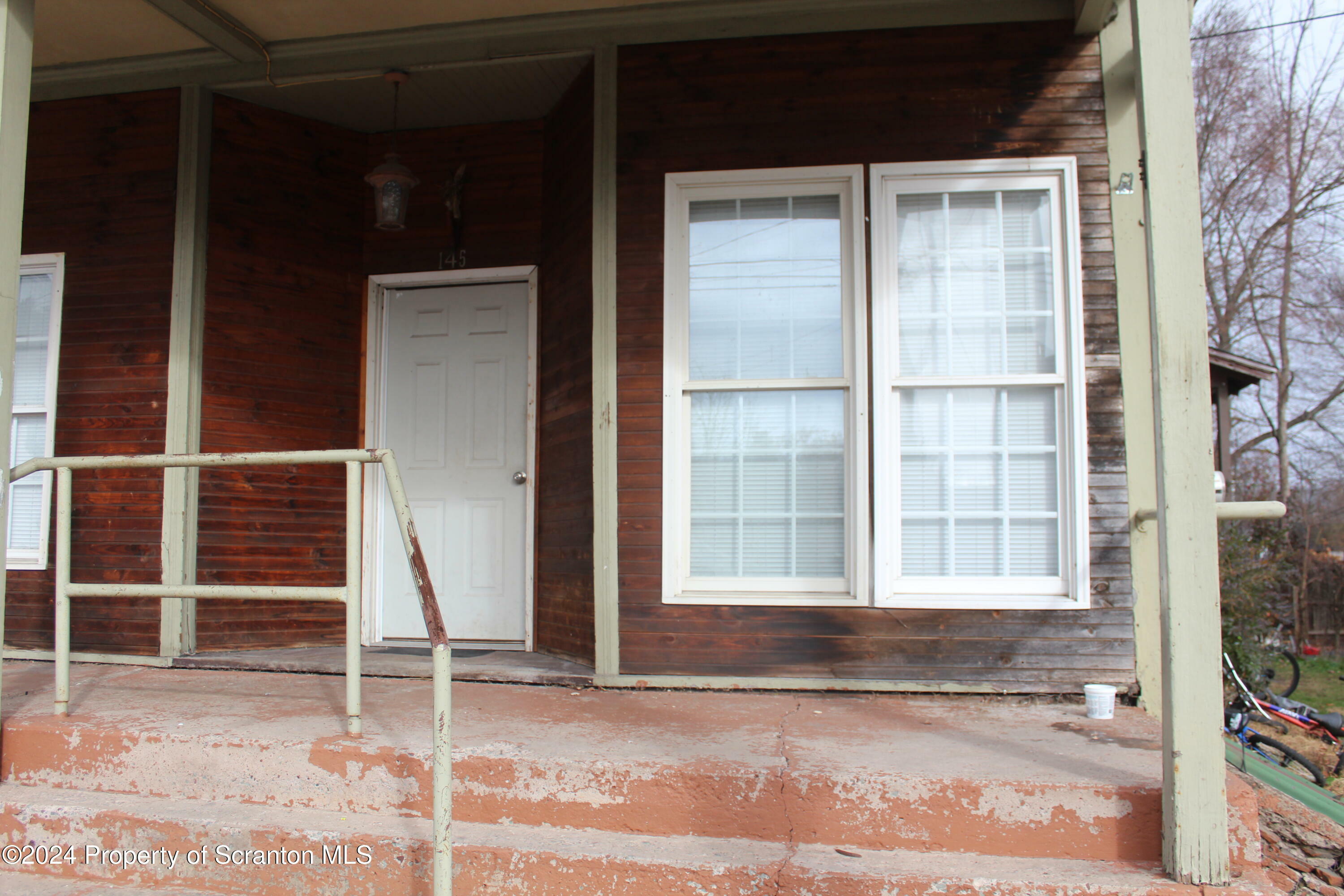 Property Photo:  139 South St Street 6  PA 18472 