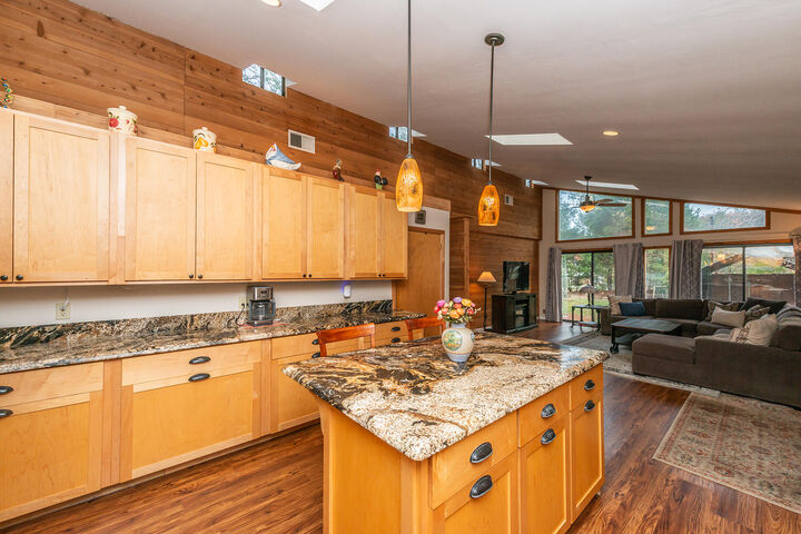 Property Photo: 120 Ponderosa Lane CA 96093