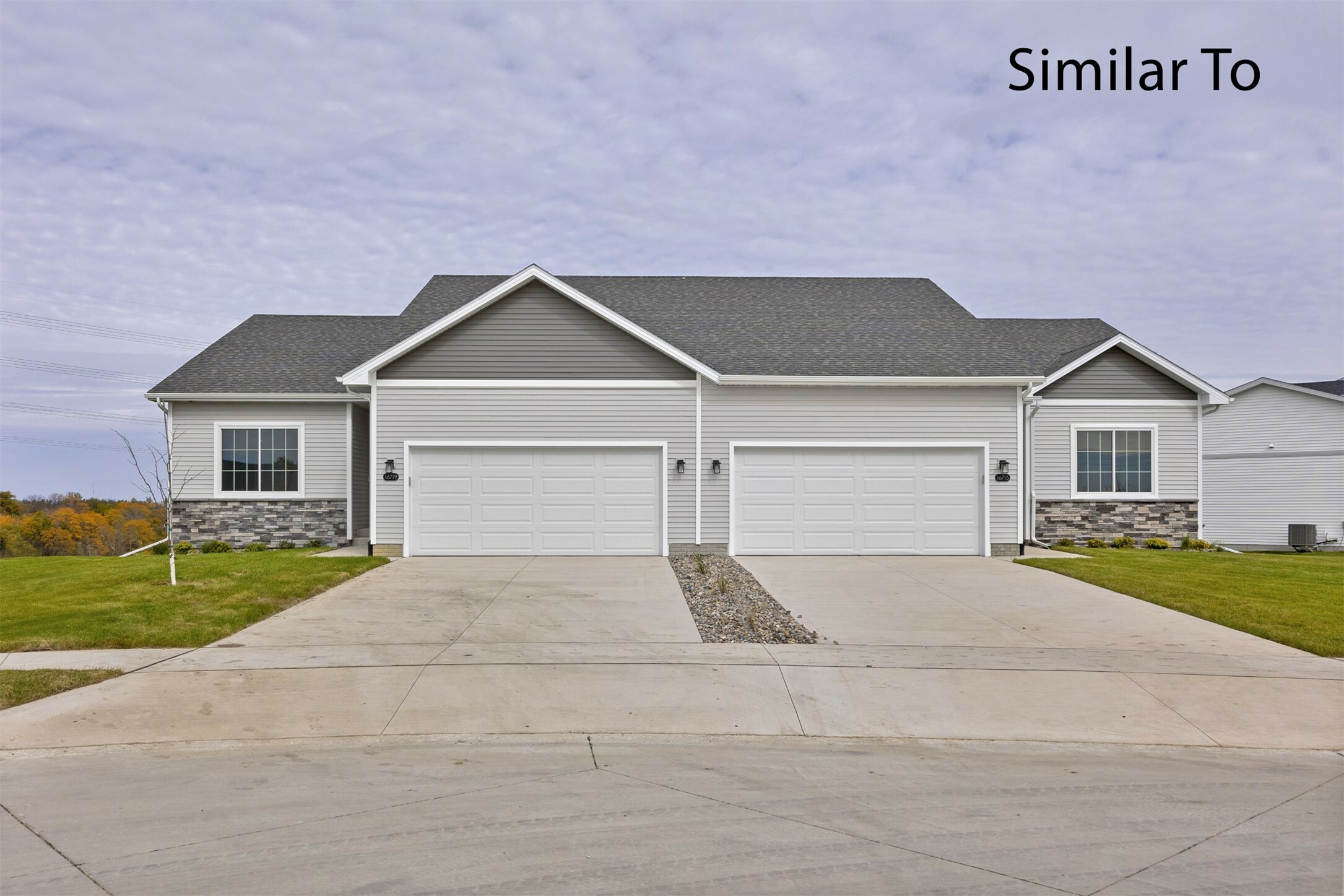 16735 Walnut Meadows Circle  Urbandale IA 50323 photo