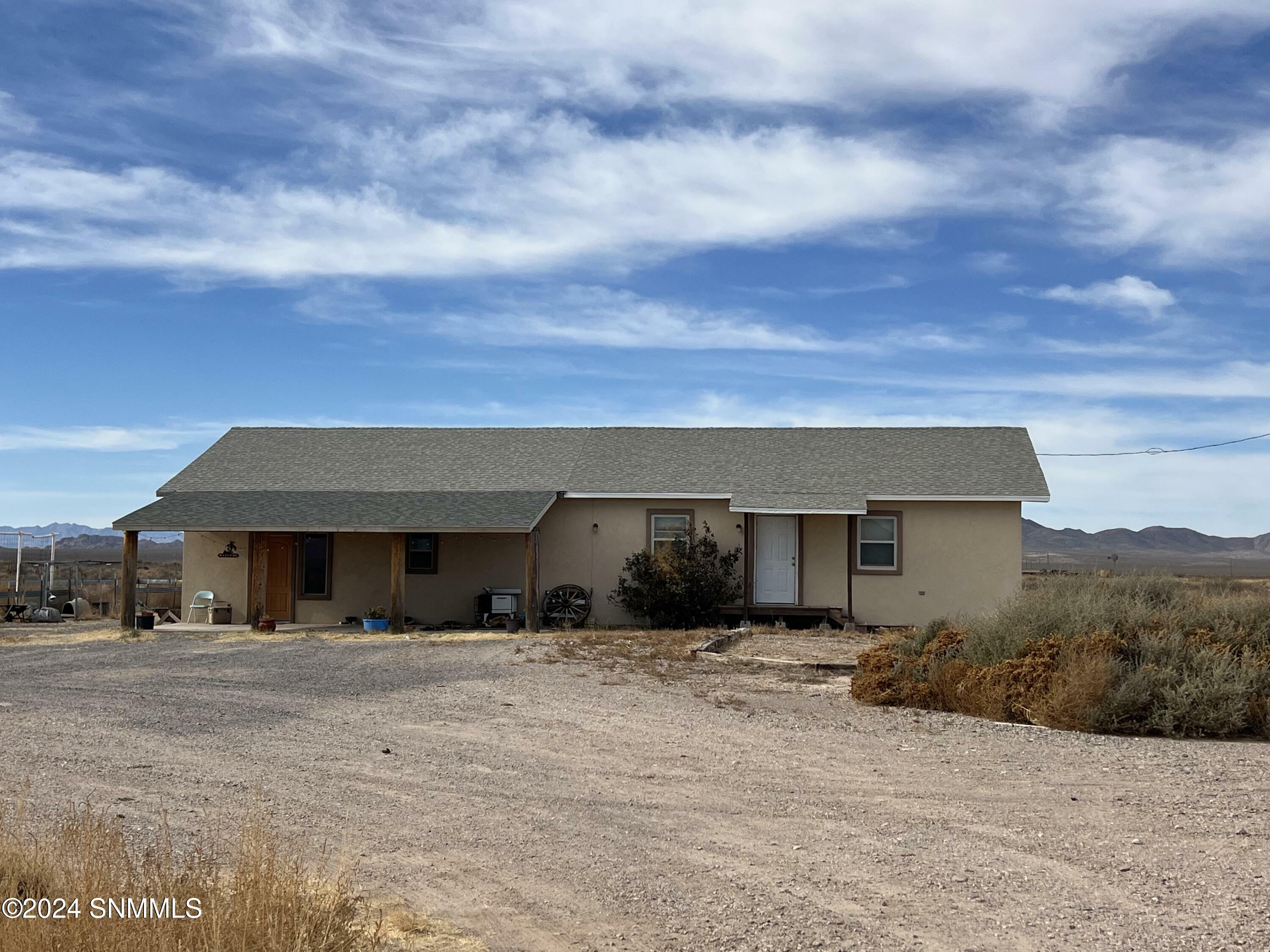 Property Photo:  1053 Hwy 338  NM 88020 