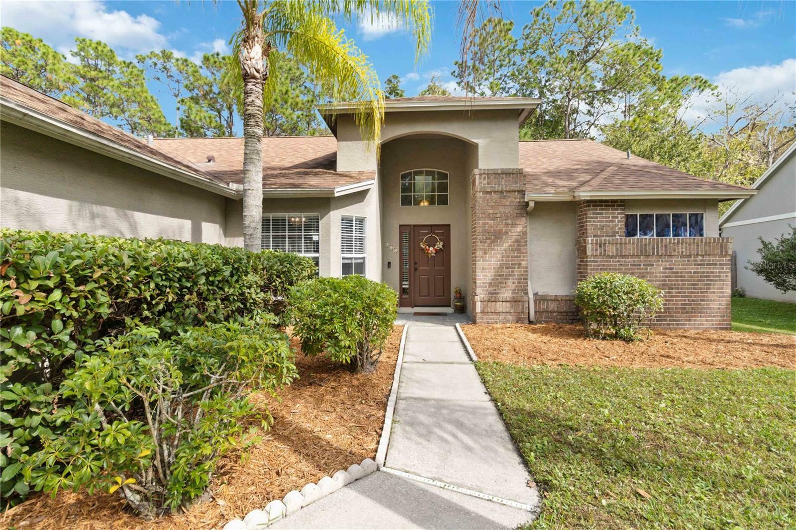 Property Photo:  625 Heron Bay Drive  FL 32825 