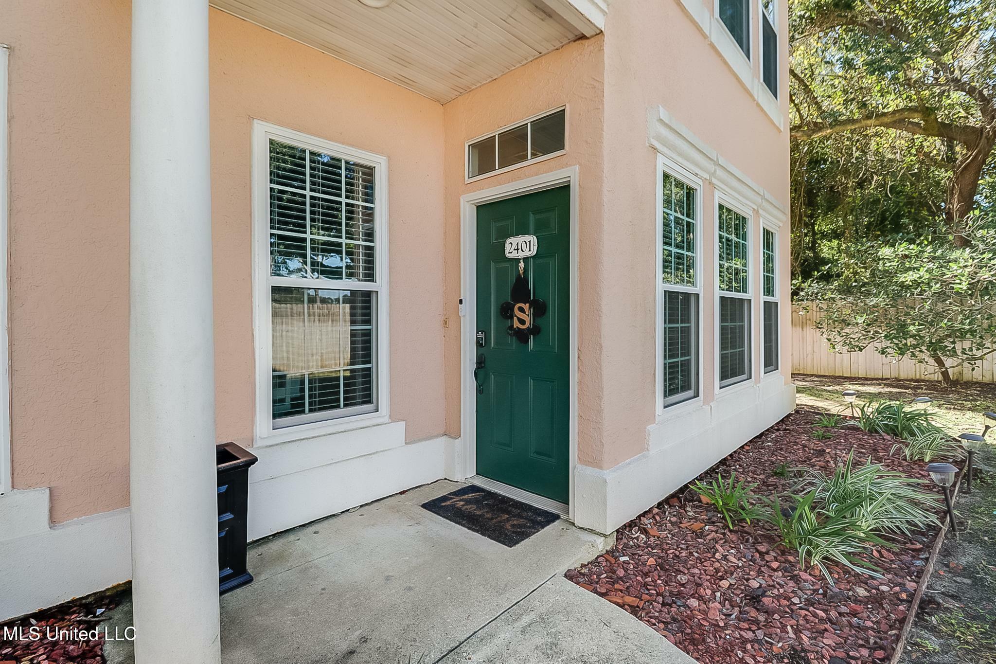 Property Photo:  2252 Beach Drive  MS 39507 