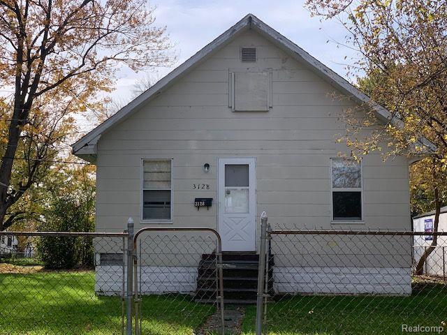 3128 Holly Avenue  Flint MI 48506 3055 photo
