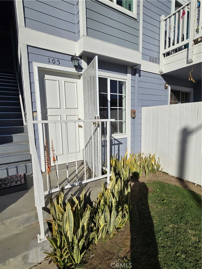 Property Photo:  1249 W 223rd Street 105  CA 90502 