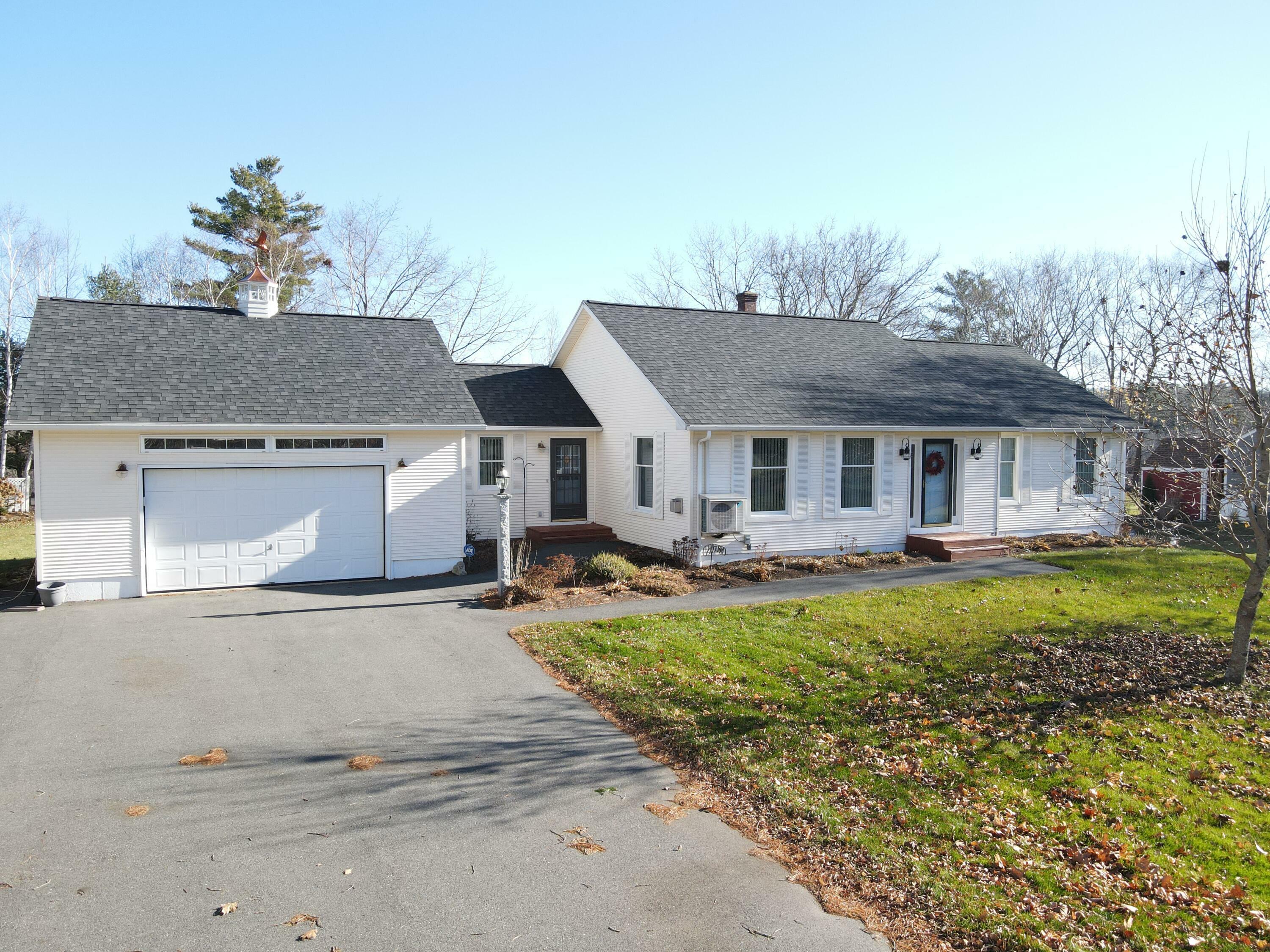 Property Photo:  140 Penobscot Circle  ME 04401 