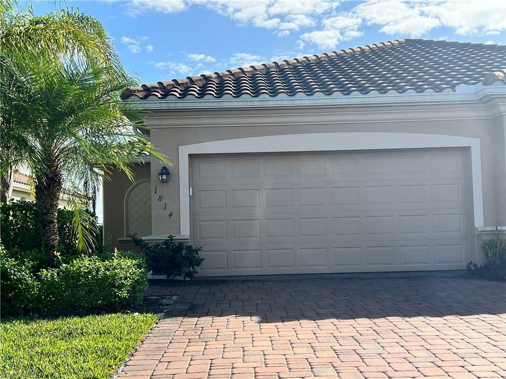 Property Photo:  1814 Alameda Dr  FL 34120 