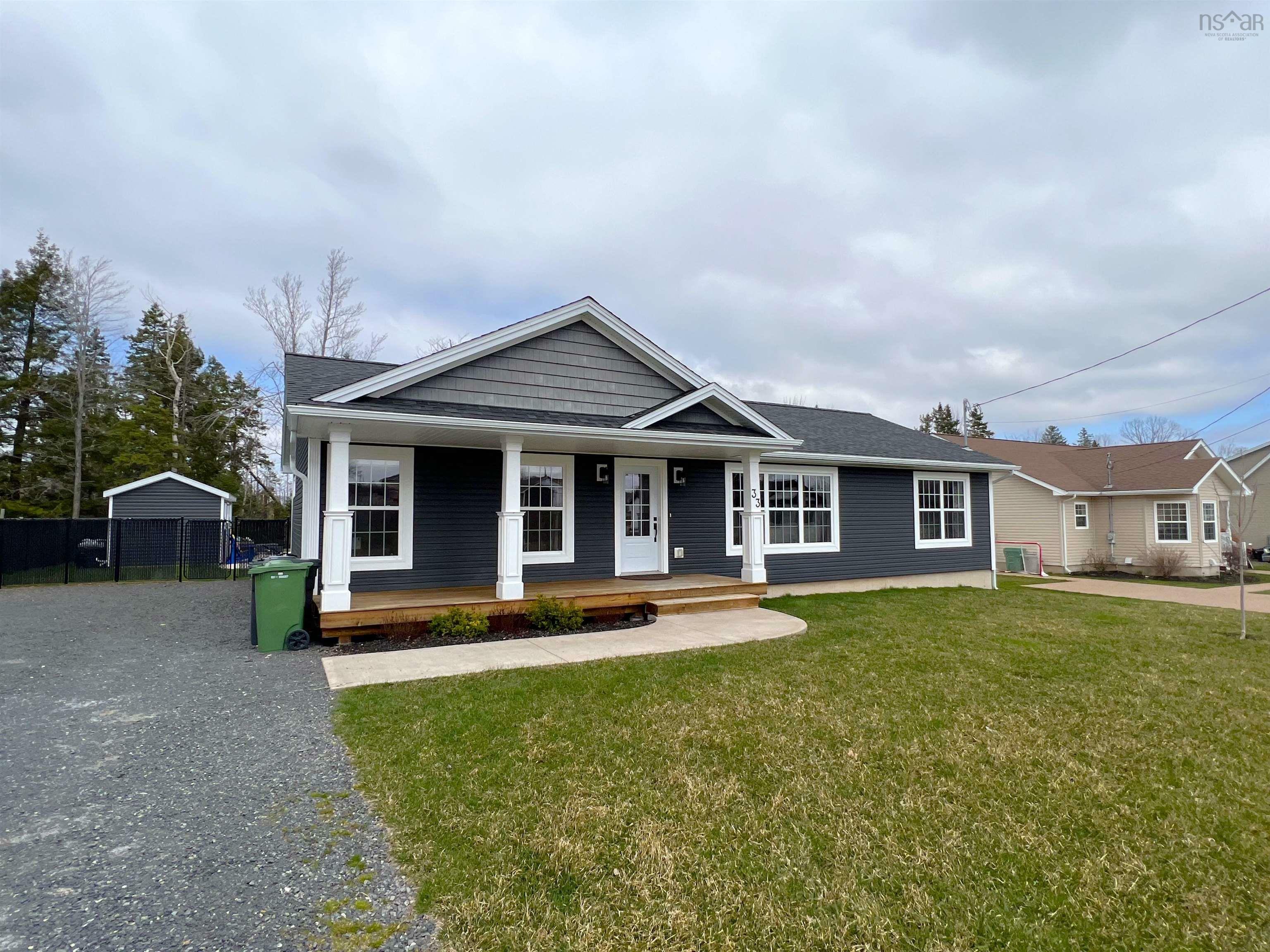 Property Photo:  33 Parkview Drive Drive  NS B2H 0E6 