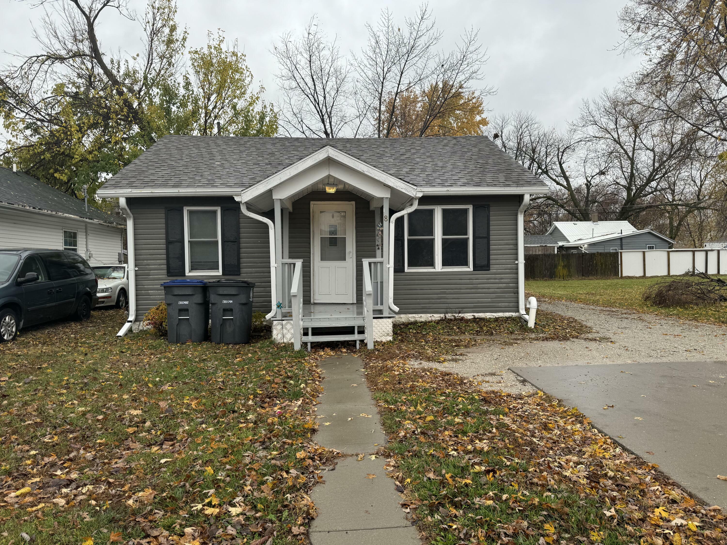 8 Black Hawk  Street  Council Bluffs IA 51501 photo