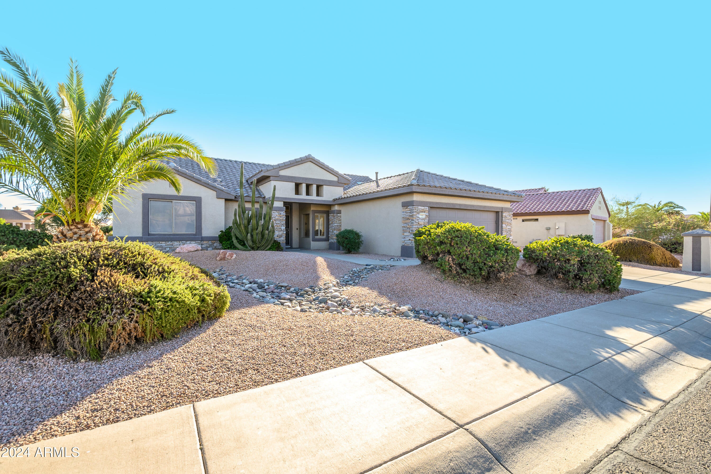 Property Photo:  18483 N Deer Grass Court  AZ 85374 