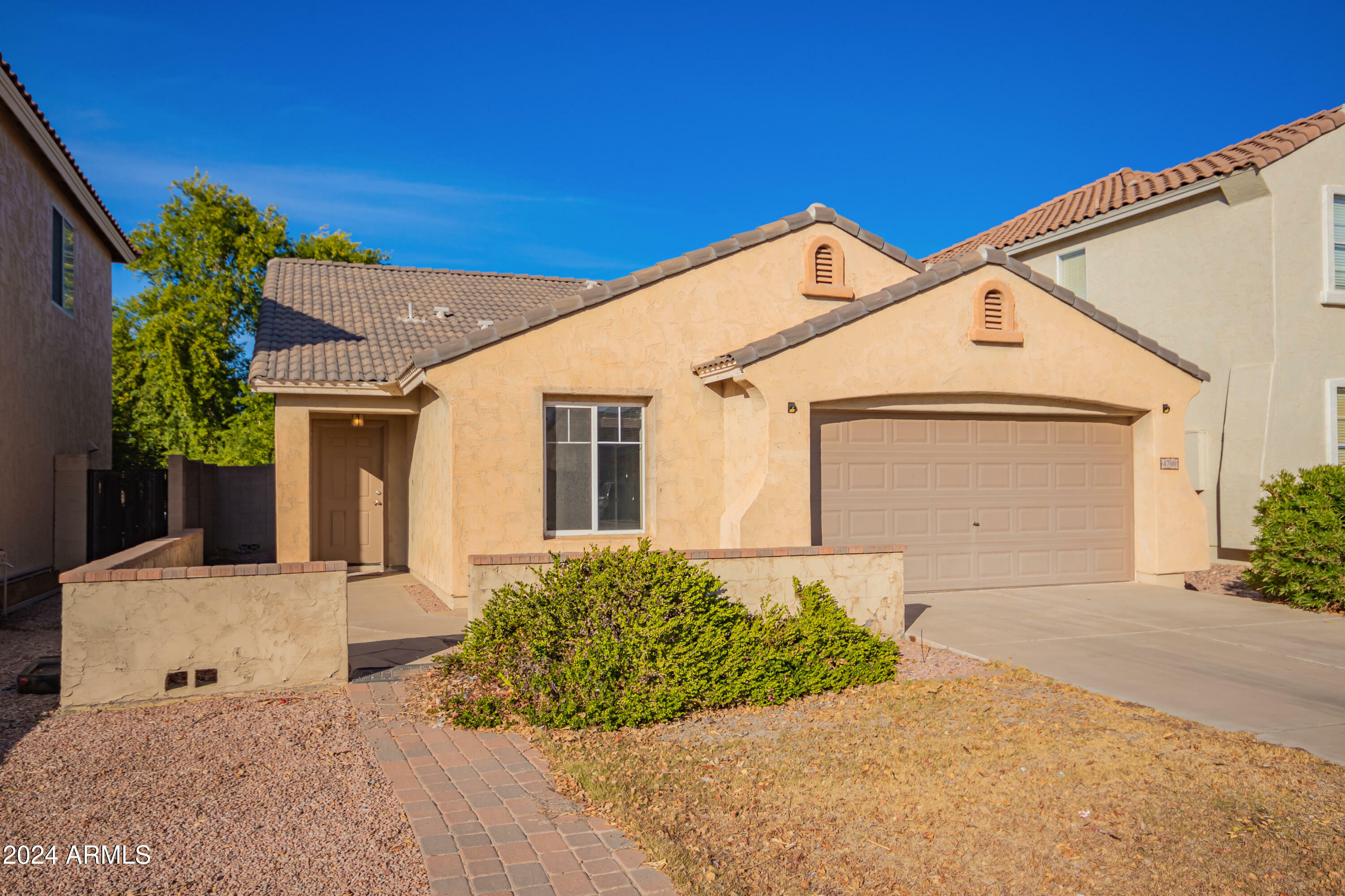 Property Photo:  4700 E Meadow Creek Way  AZ 85140 