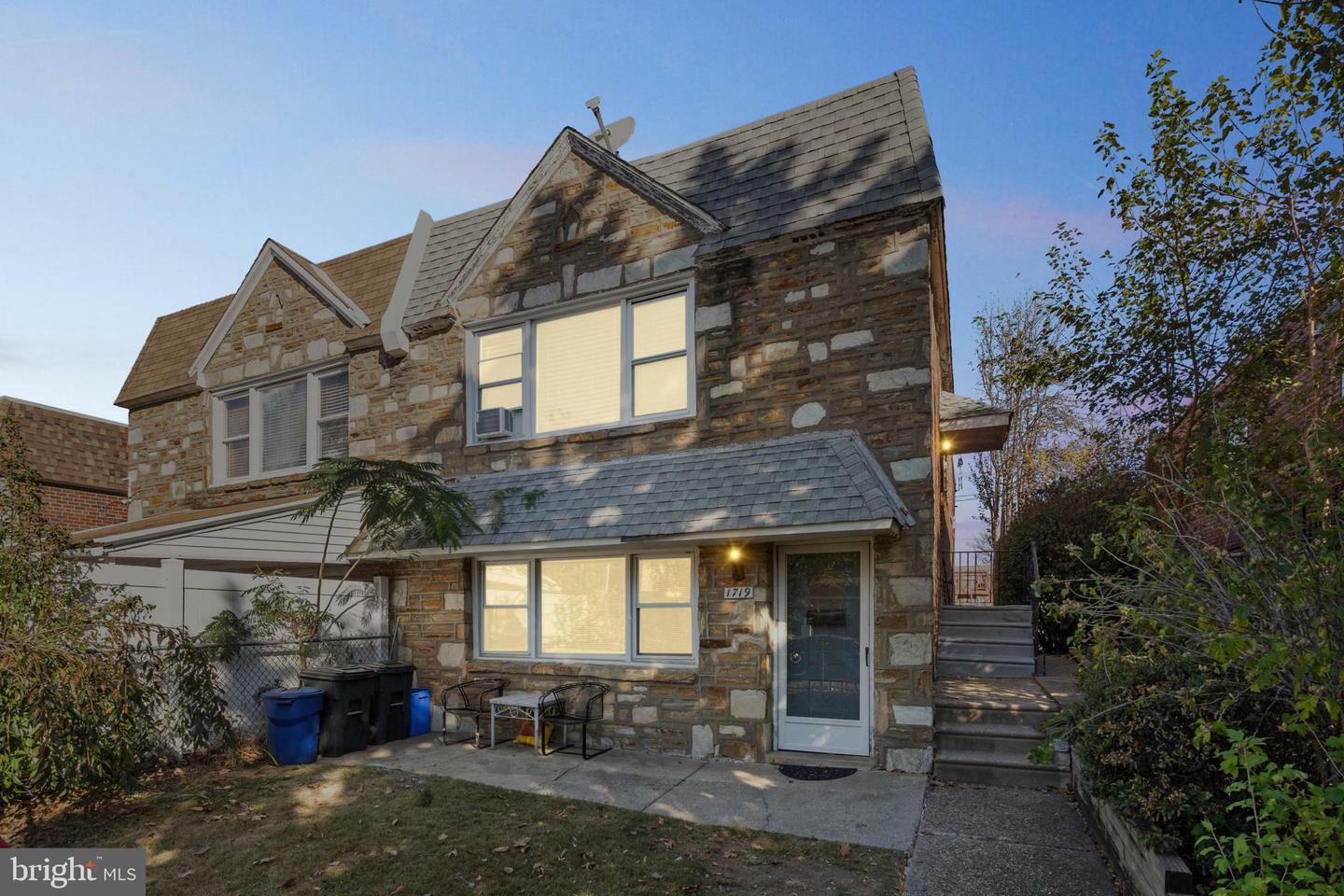 Property Photo:  1719 Griffith Street  PA 19111 