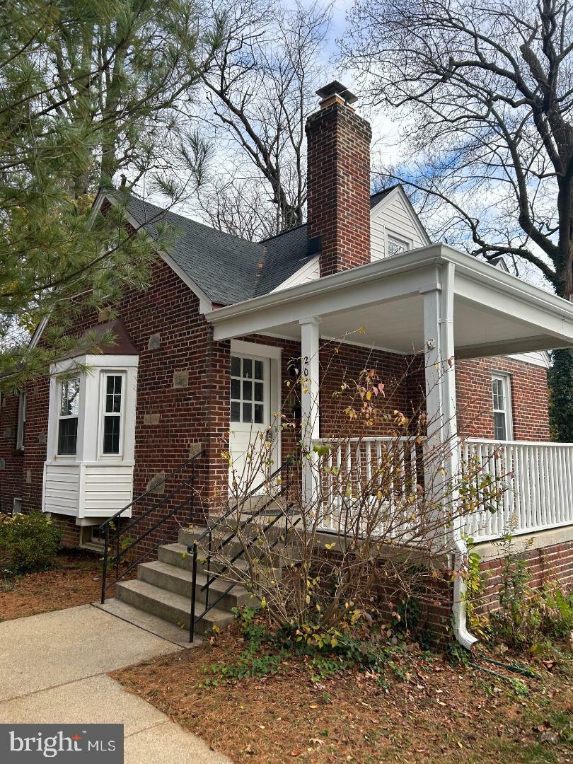 Property Photo:  201 S West Street  VA 22046 