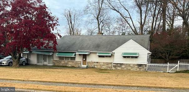 Property Photo:  719 Norfolk Road  PA 19046 