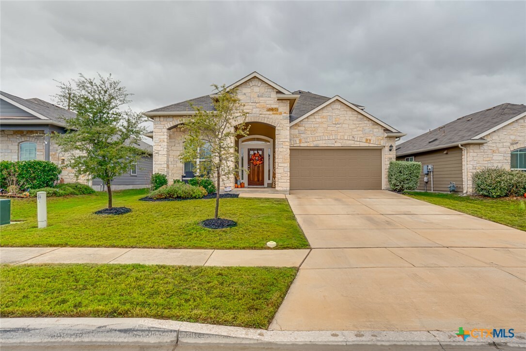 Property Photo:  528 Mallow Drive  TX 78130 