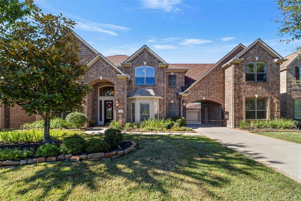 Property Photo:  30 W Cove View Trail  TX 77389 