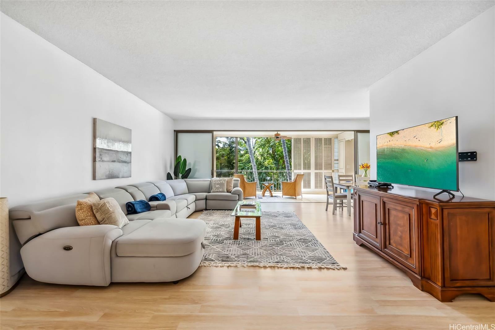Property Photo: 4999 Kahala Avenue 1-206 HI 96816